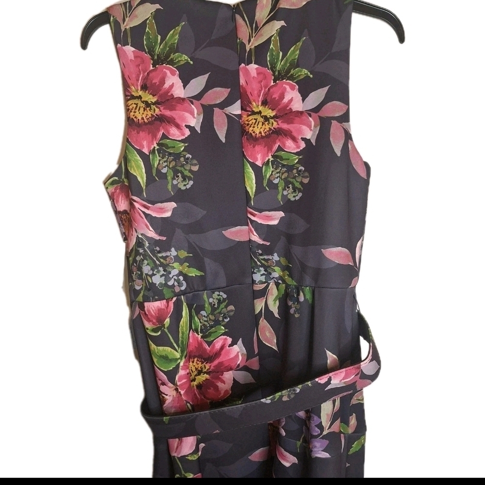 Floral Sleeveless Maxi Dress - Black and Pink - Picture 2 of 5